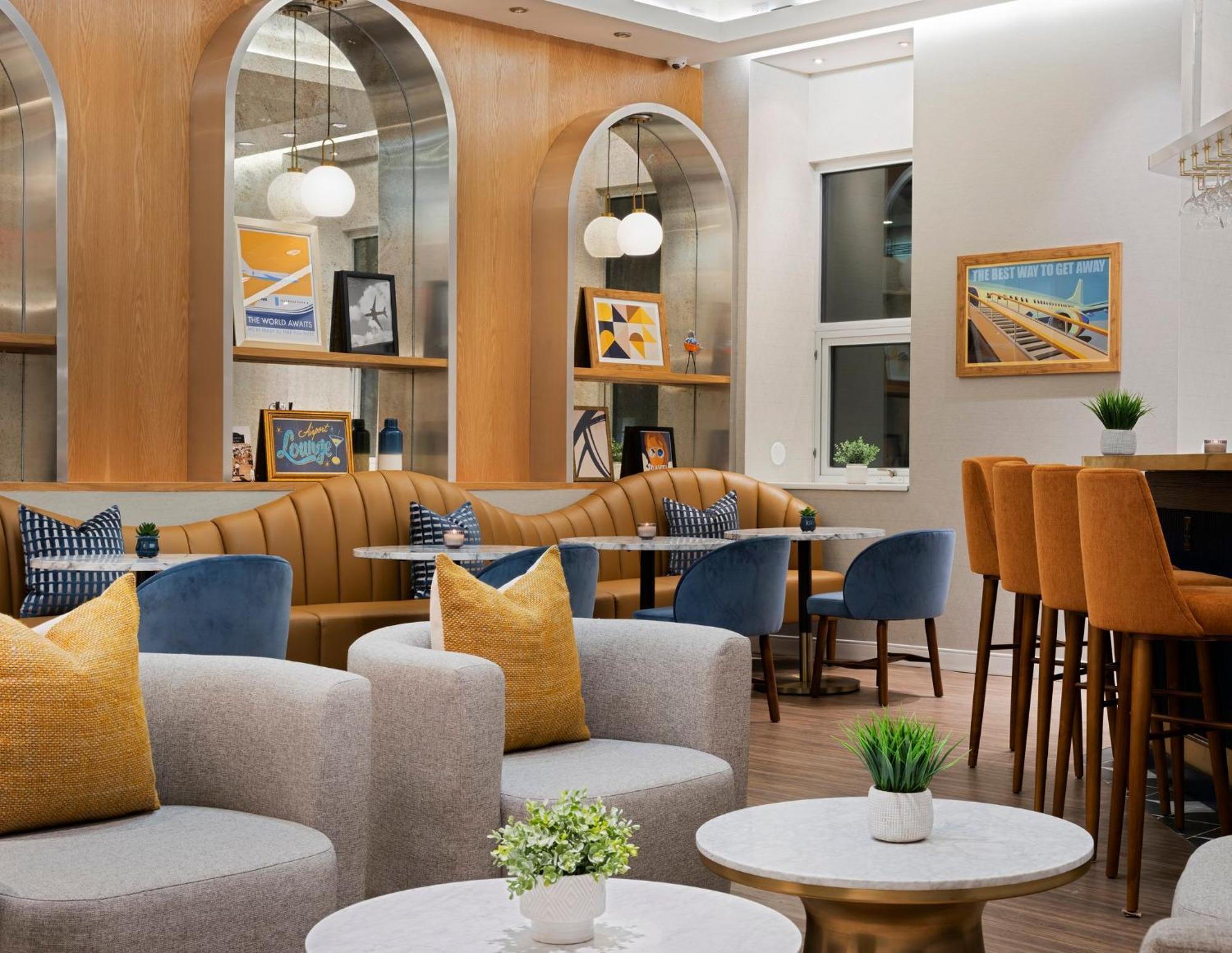 Voco Fiorello - Laguardia East By Ihg New York Exteriör bild